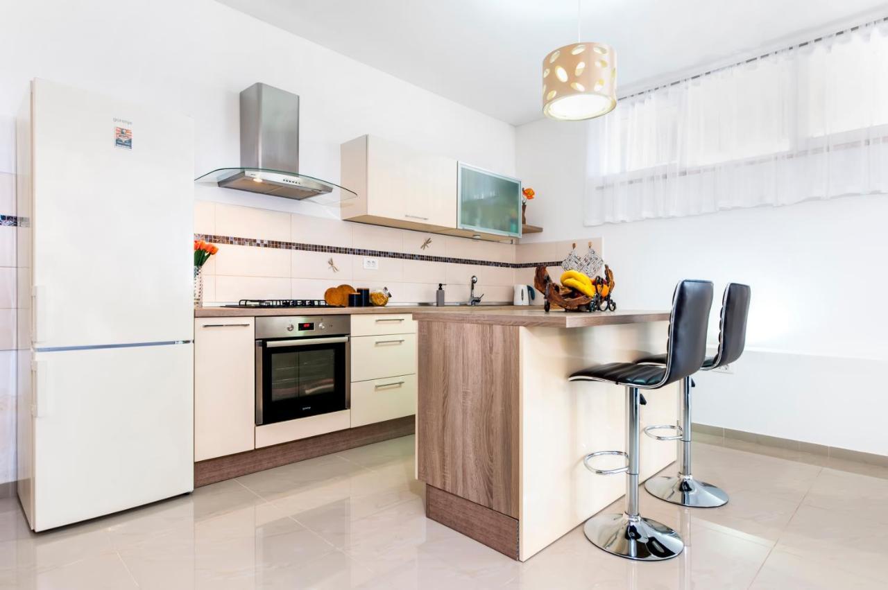 Lea'S Apartment Rovinj Luaran gambar